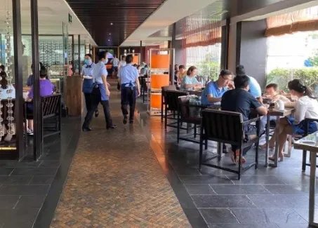 西安“最倒霉老板”得到全网鼓励，他到底经历了什么？