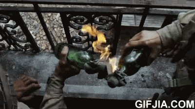 电影里，往坦克上甩燃烧弹到底有什么用？