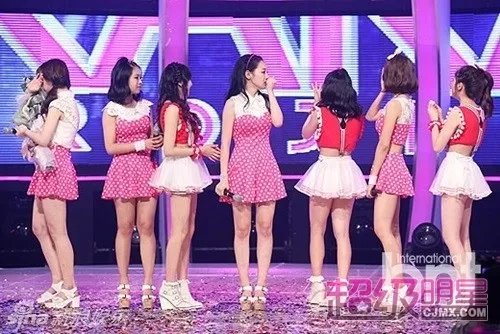 组图:《KARA Project》落幕 KARA新成员诞生