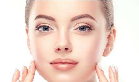 美白祛斑吃什么好