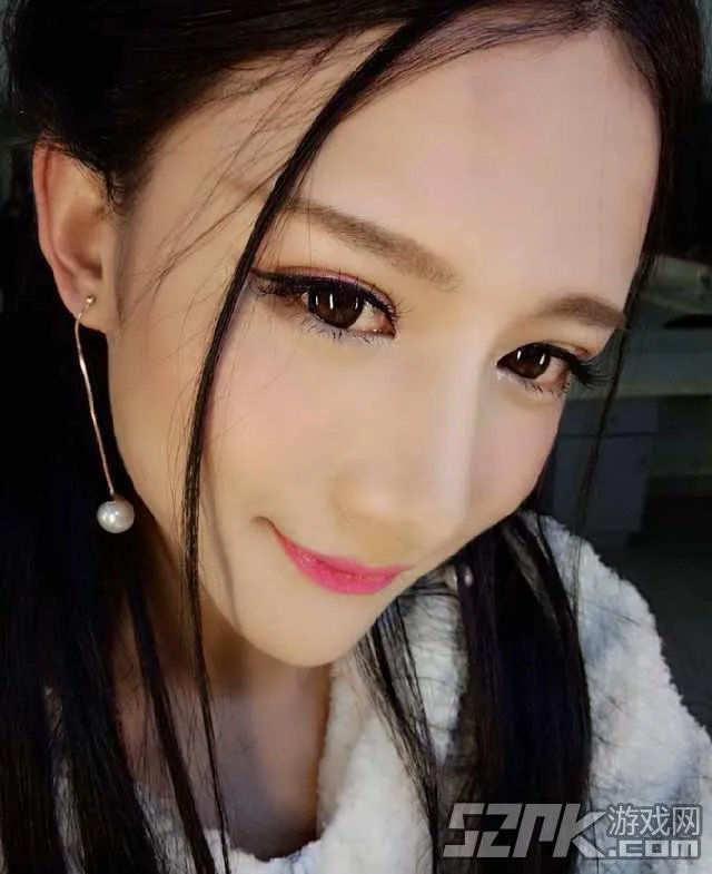 让我摸一摸你的美腿吧！神仙哥哥小灿绝美照片合辑