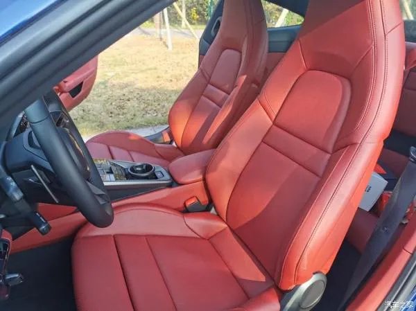 2020款保时捷911carrera,谈谈自己的心得体会吧!