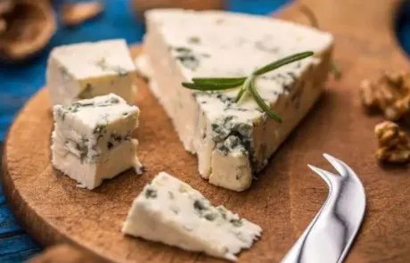 芜湖一高校食堂做黑暗料理西红柿炒月饼，你还见过哪些黑暗料理？