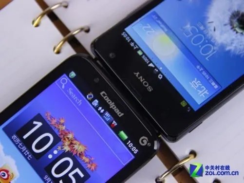 本土化服务比拼 酷派8950对比索尼LT29i