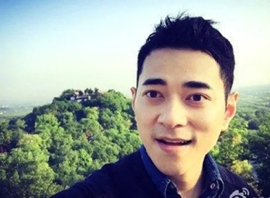 主持人李晨和赵琼离婚了吗 两人原来是同班同学