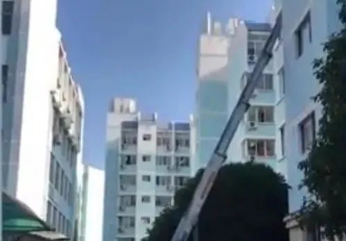 湖南大学为何会派升降梯为学生搬寝室？