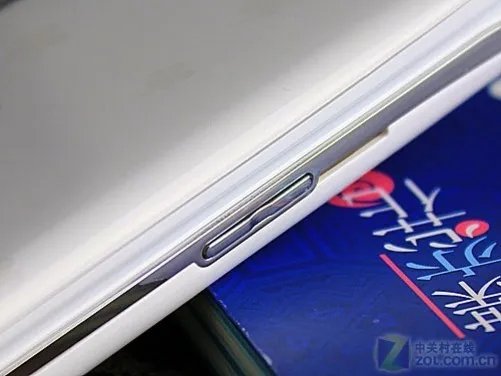 2.8吋屏+光学触摸旋转导航 康佳K17评测