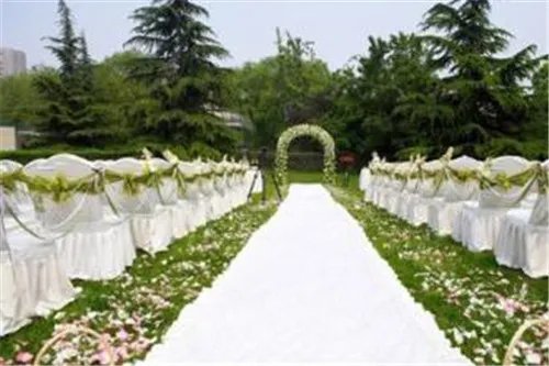 北京草坪婚礼场地盘点  举办草坪婚礼需要多少钱