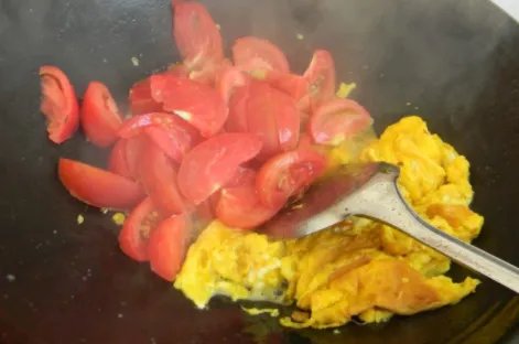 番茄炒蛋的做法+家常？