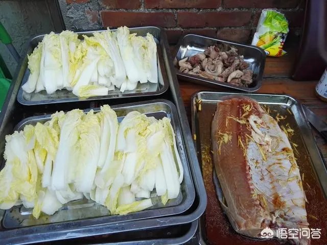 你第一次上灶做饭，给多少人做？做了几道菜，客人是否满意？