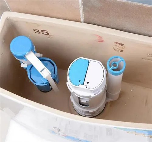 抽水马桶水箱漏水怎么维修