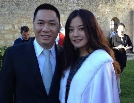 赵薇老公是谁：赵薇老公个人资料及工作