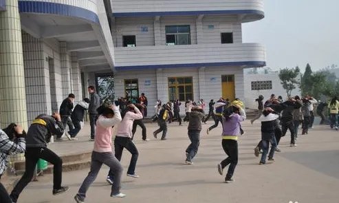 台湾地区附近发生4.2级左右地震是真的吗?