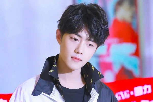 肖战最近频遭黑，工作室都辟谣过哪些言论？