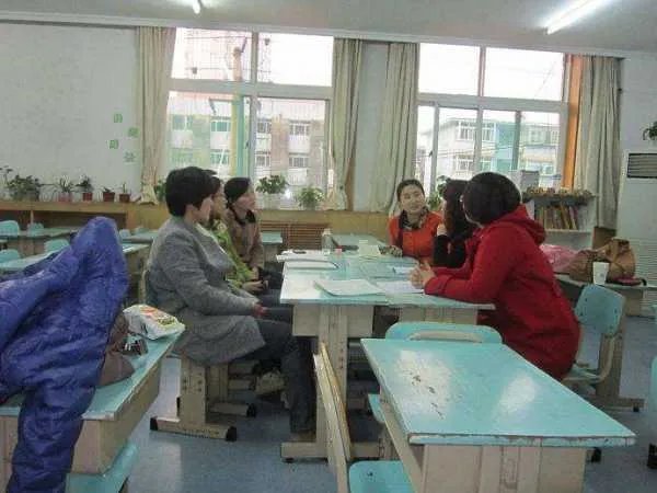 江苏一小学家委会成员非富即贵,家委会是做什么的?