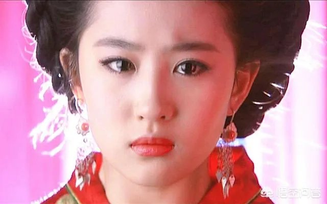 刘亦菲出席活动,为什么一句“我不忙”引发热议?