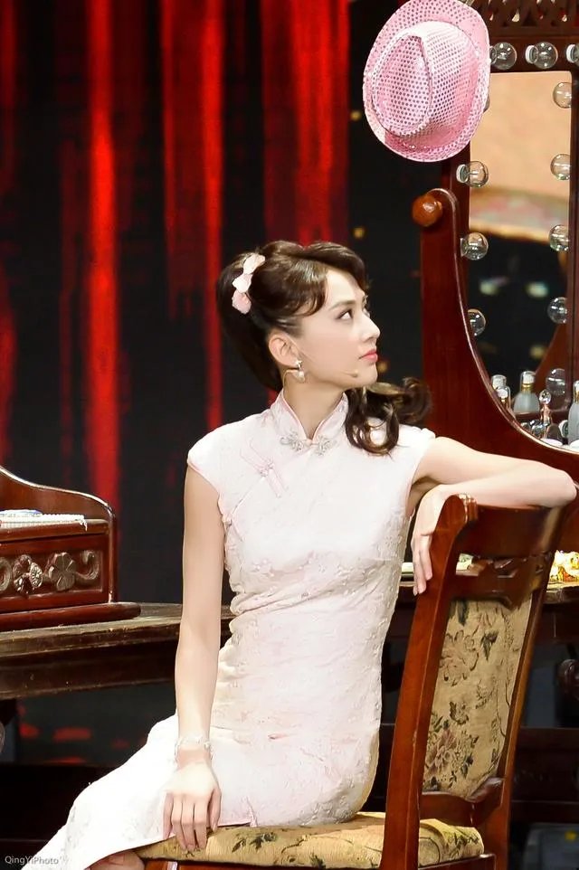 在《演员的诞生》中，为何黄圣依演技遭吐槽？