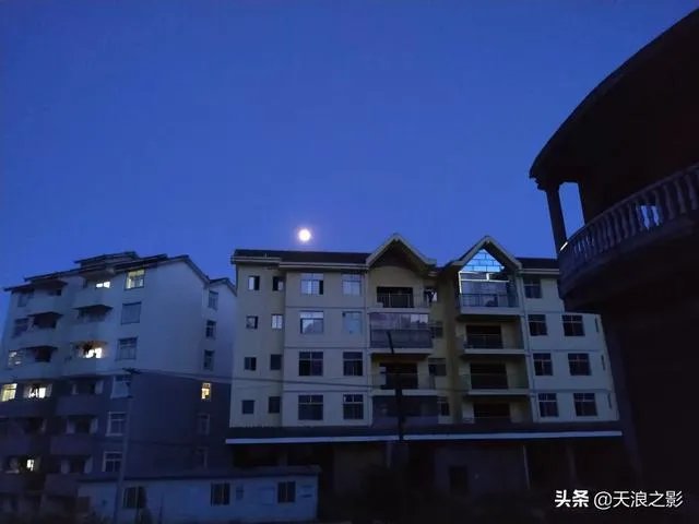 中秋夜，你们有家乡的月亮最美的图片吗？