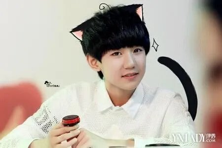 TFboys成员的王源个人资料王源的家庭背景及照片