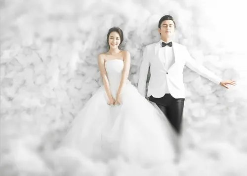 重庆婚纱摄影工作室推荐 怎么拍婚纱照显得自然