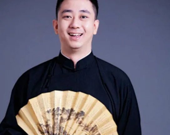 王自健老婆黄雅静照片被扒 揭秘他背后的女人