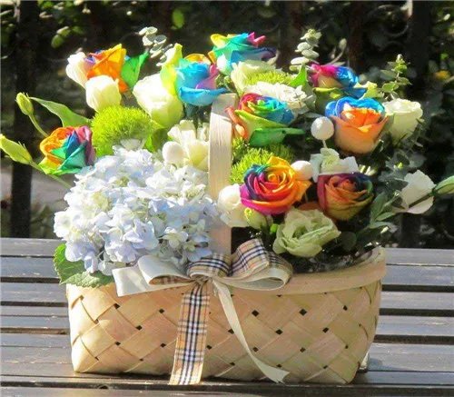 婚礼花篮用什么花好  婚礼花篮多少钱一对