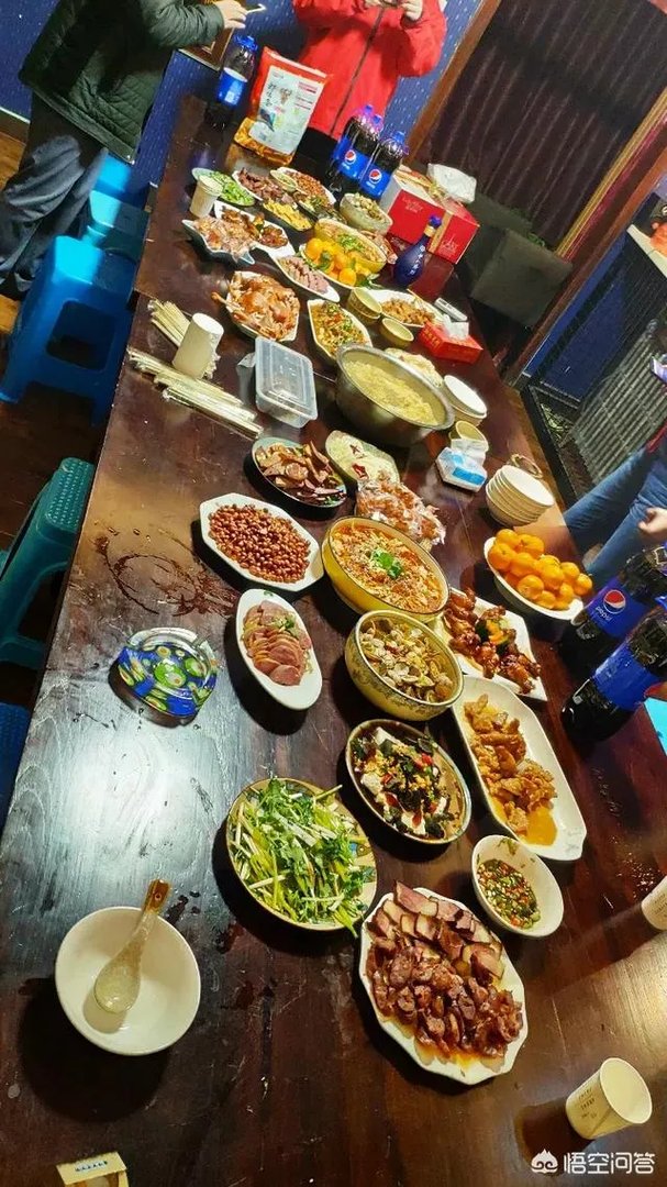 你第一次上灶做饭，给多少人做？做了几道菜，客人是否满意？