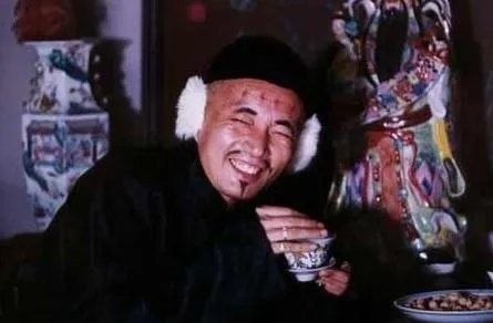 刘震云的《单位》讲的是什么？