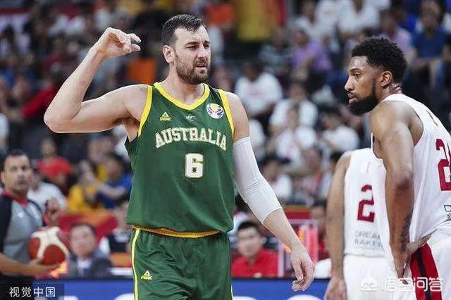 对阵西班牙,博古特抢篮板犯规,对裁判的吹罚不满,然后做出数钱的手势!如何评价?