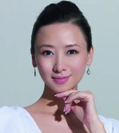 翁虹拍过的三级片盘点 一脱成名成大腕