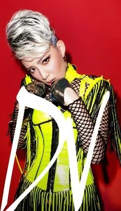 细看李斯丹妮电影口味重 与范冰冰观音山舌吻