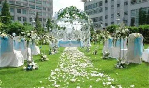北京草坪婚礼场地盘点  举办草坪婚礼需要多少钱