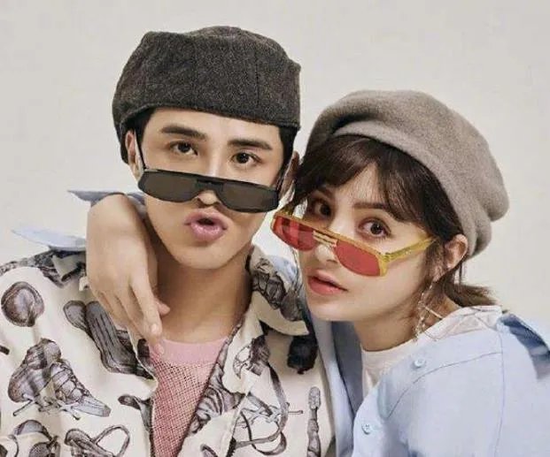 姜潮麦迪娜怎么认识的？两人什么时候结婚的