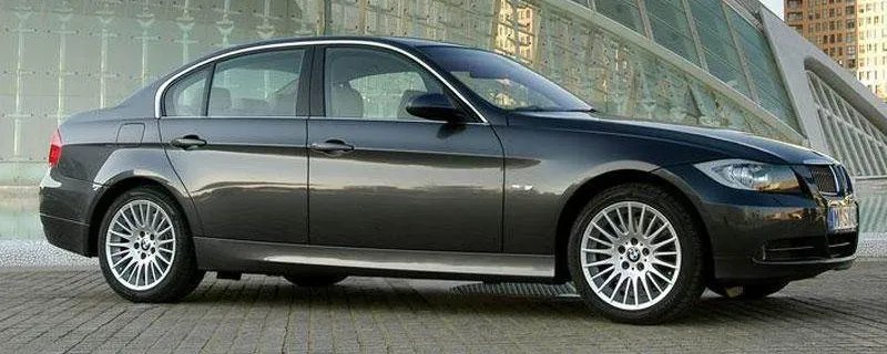 宝马3系改款什么意思