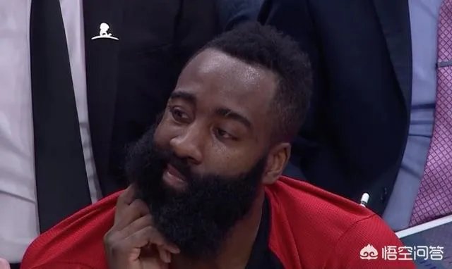 火箭对阵爵士，英格尔斯伸手道歉，哈登无视掉头就走，被指没有大将风度，你怎么看？