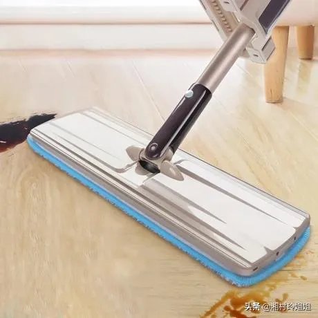 用什么拖地最干净？