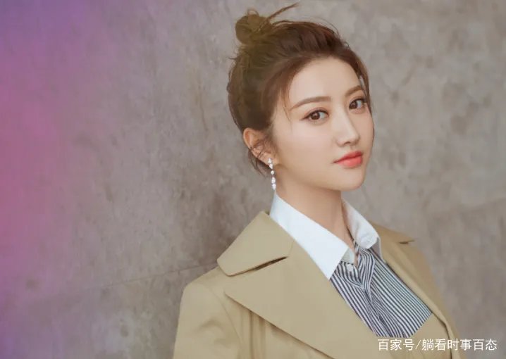 连王思聪都不敢黑她，景甜是什么背景？