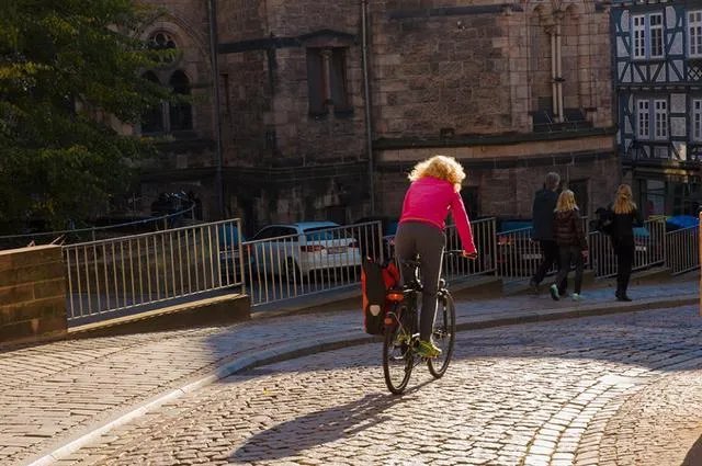 人文摄影，有什么样内涵的作品才可以称为人文摄影？