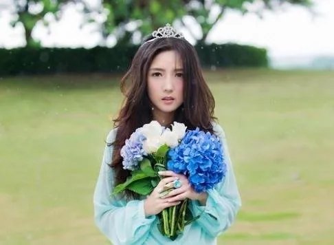 何洁有哪些脍炙人口的歌曲？