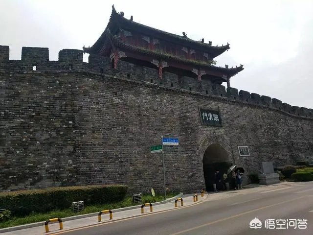 南京回收流失在外明城墙城砖8万块。除了南京，我国还有哪些有城墙的古城？哪个存留最完整？