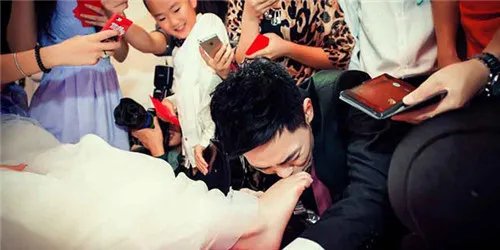 山西闹洞房招数 闹洞房应该注意什么