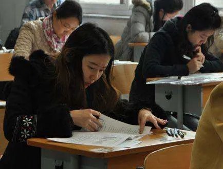 托业考试的报名费用是多少呀?