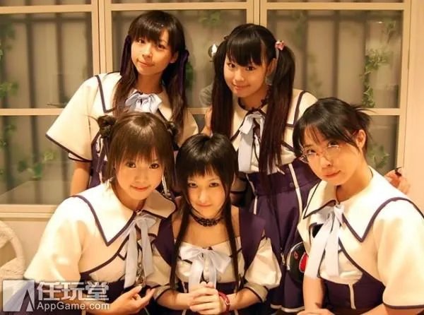 你如何看待女仆咖啡屋？