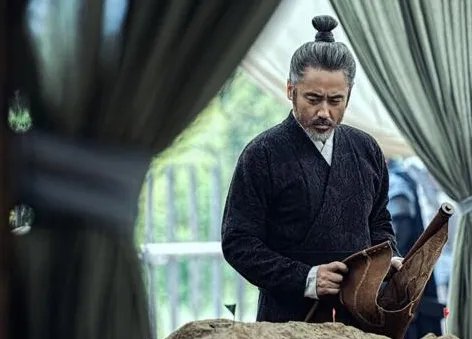 《虎啸龙吟》演员表介绍是什么？