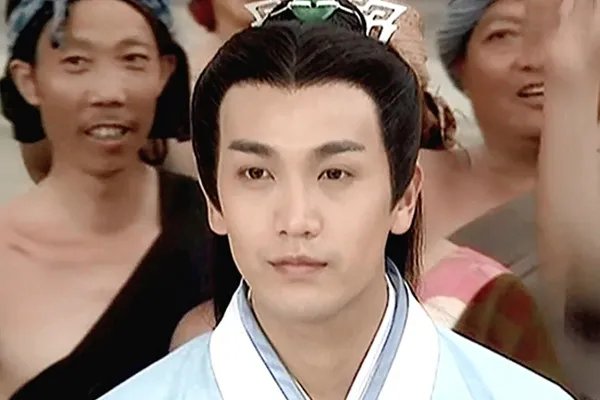 张智尧杨宗保剧照 一个命不好的古装帅哥