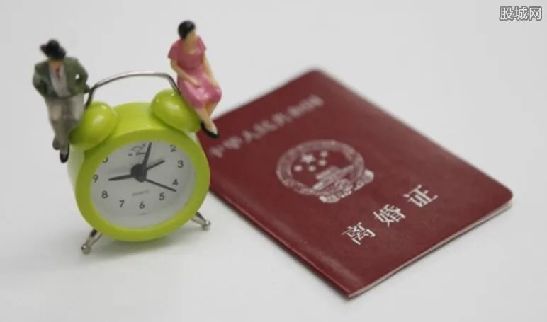 蝙蝠侠和妻子离婚 网友称好希望两人复合