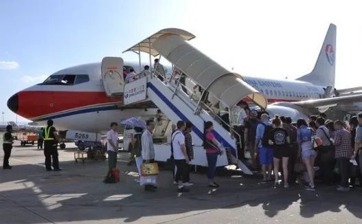 在首都机场三号航站楼登机流程