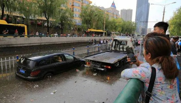 哈尔滨降暴雨有多深？