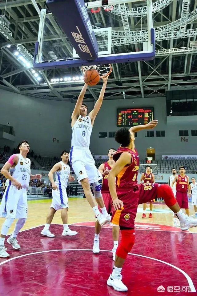 易立赛前说我们要战胜山东高速，然后就被弄受伤了，你觉得周五我们还有机会么？