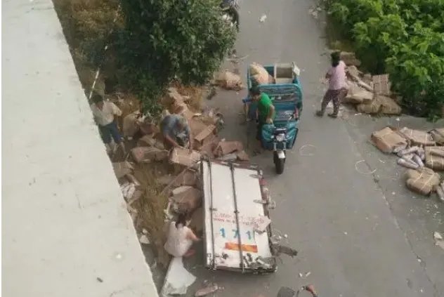 市委就抢猪肉致歉